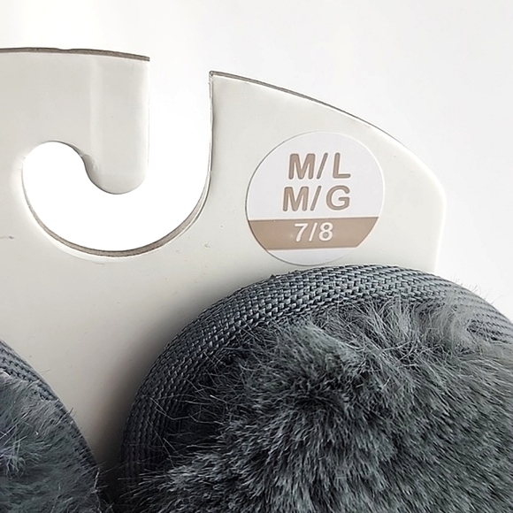 Lemon Women's Waterfront Solid Faux Fur Flip Flop Thong Silver Slippers Size M/L - Picture 11 of 11